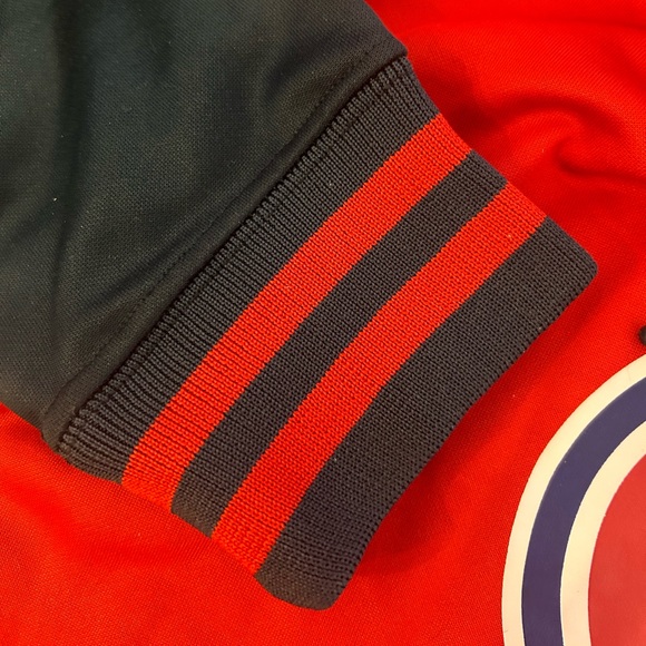 Montreal Canadiens Sweatshirt - Picture 5 of 5